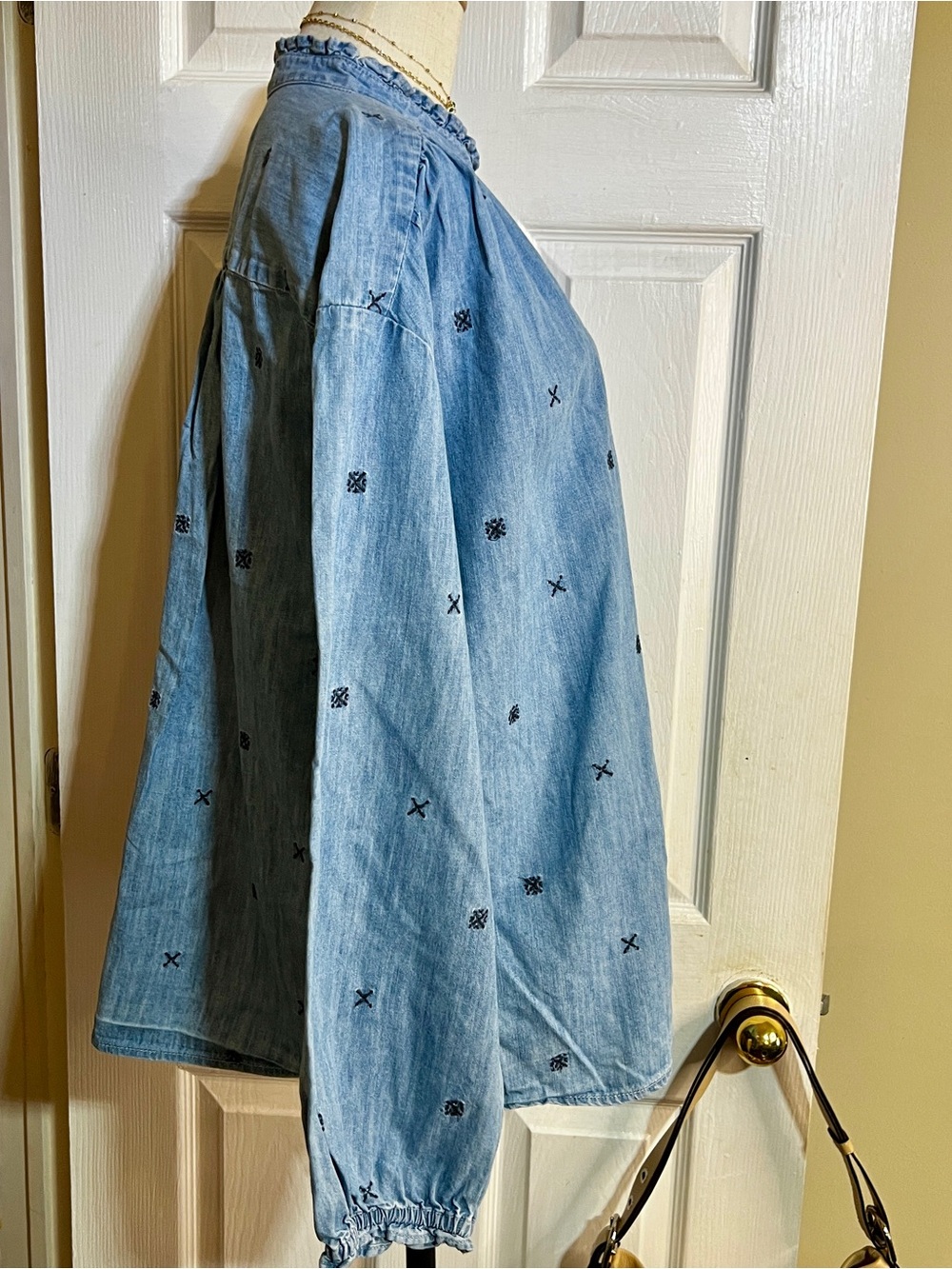 Style&Co Wms Blue Chambray Cotton Embroidered Retro Boho Ruffle Peasant Top XL - Picture 7 of 15